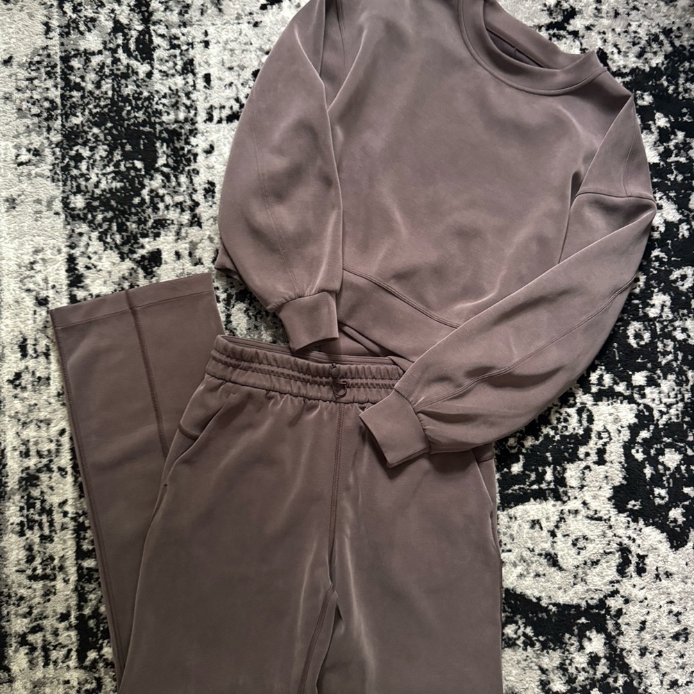 Lululemon Softstreme Set